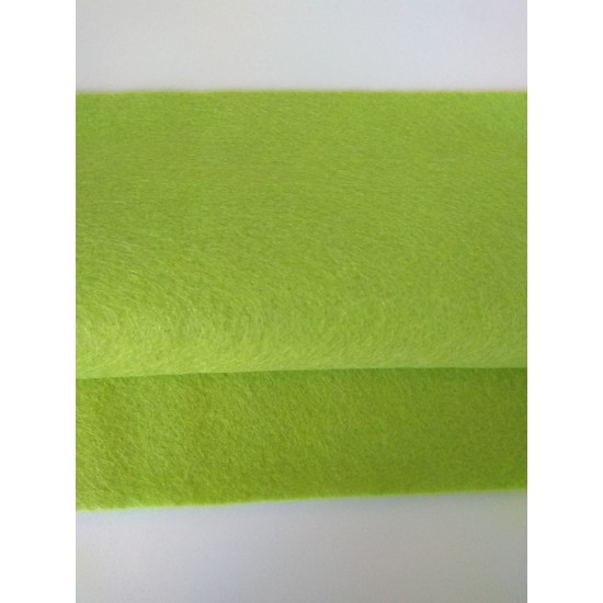 Фетр мягкий 1,5 мм (30*30 см) цв. светло-салатовый,  цена за лист